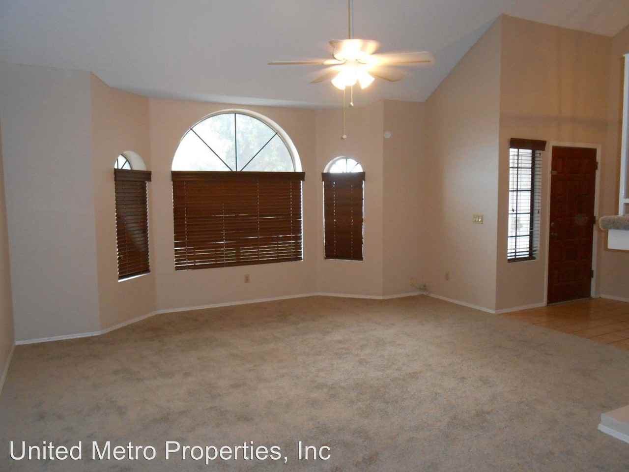 6032 W Paradise Ln - Photo 2 of 18