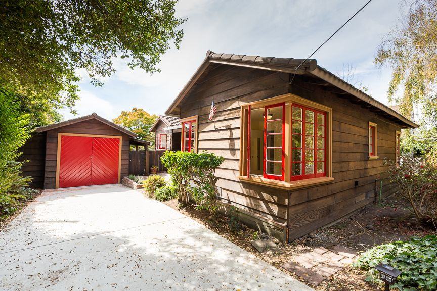 770 Creston Rd - Photo 2 of 27