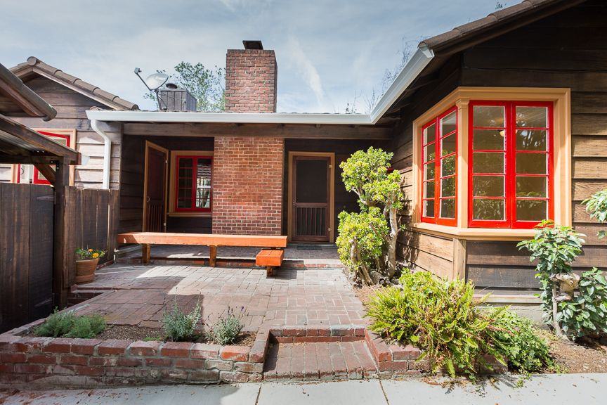 770 Creston Rd - Photo 3 of 27