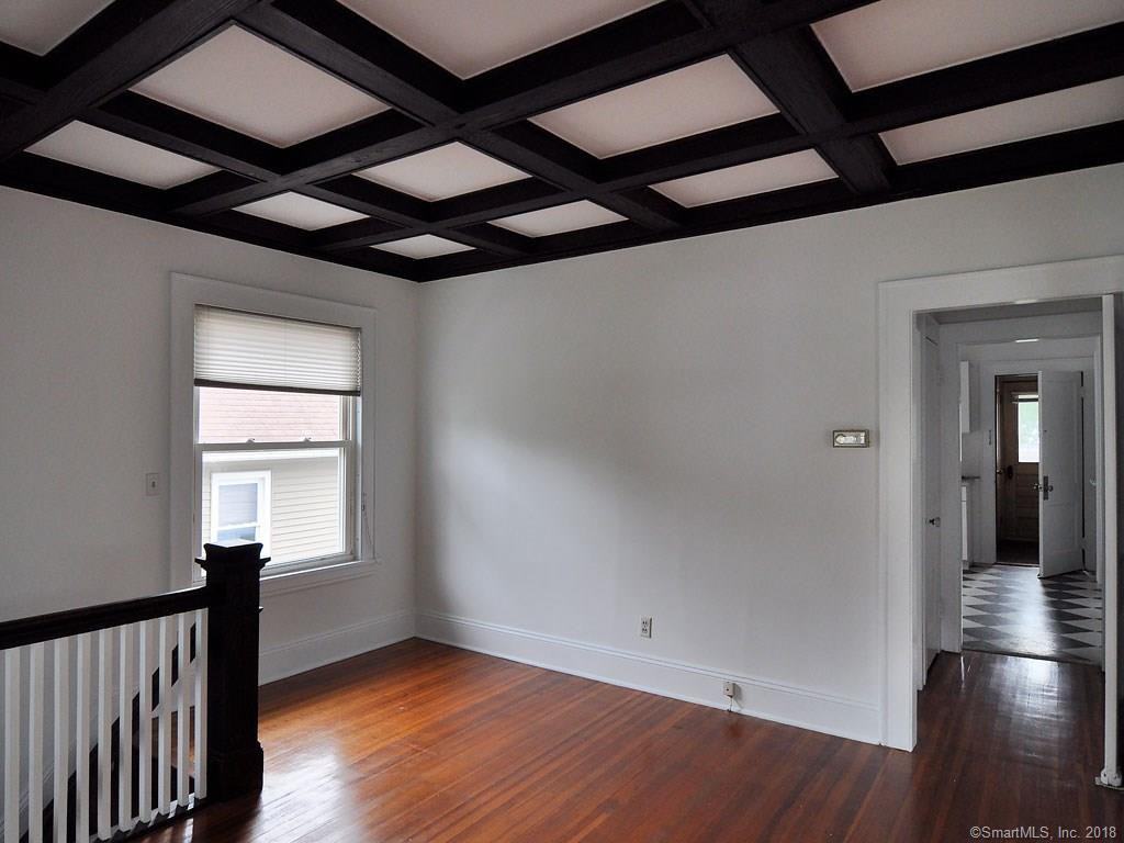 147 Park St - Photo 3 of 18