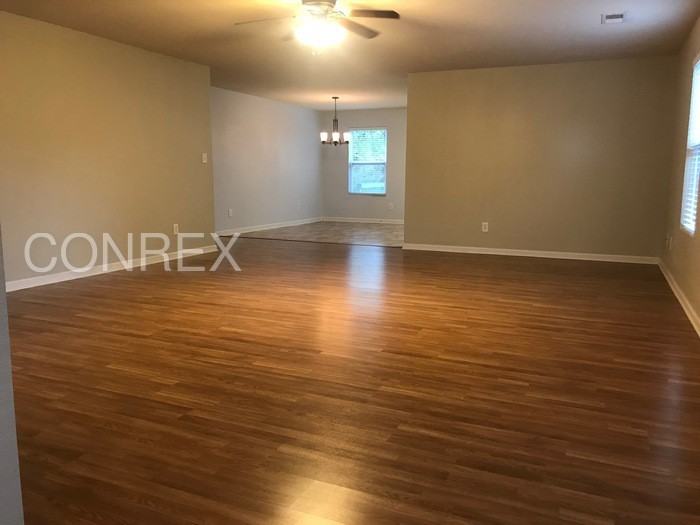 233 Laramie Circle - Photo 2 of 12