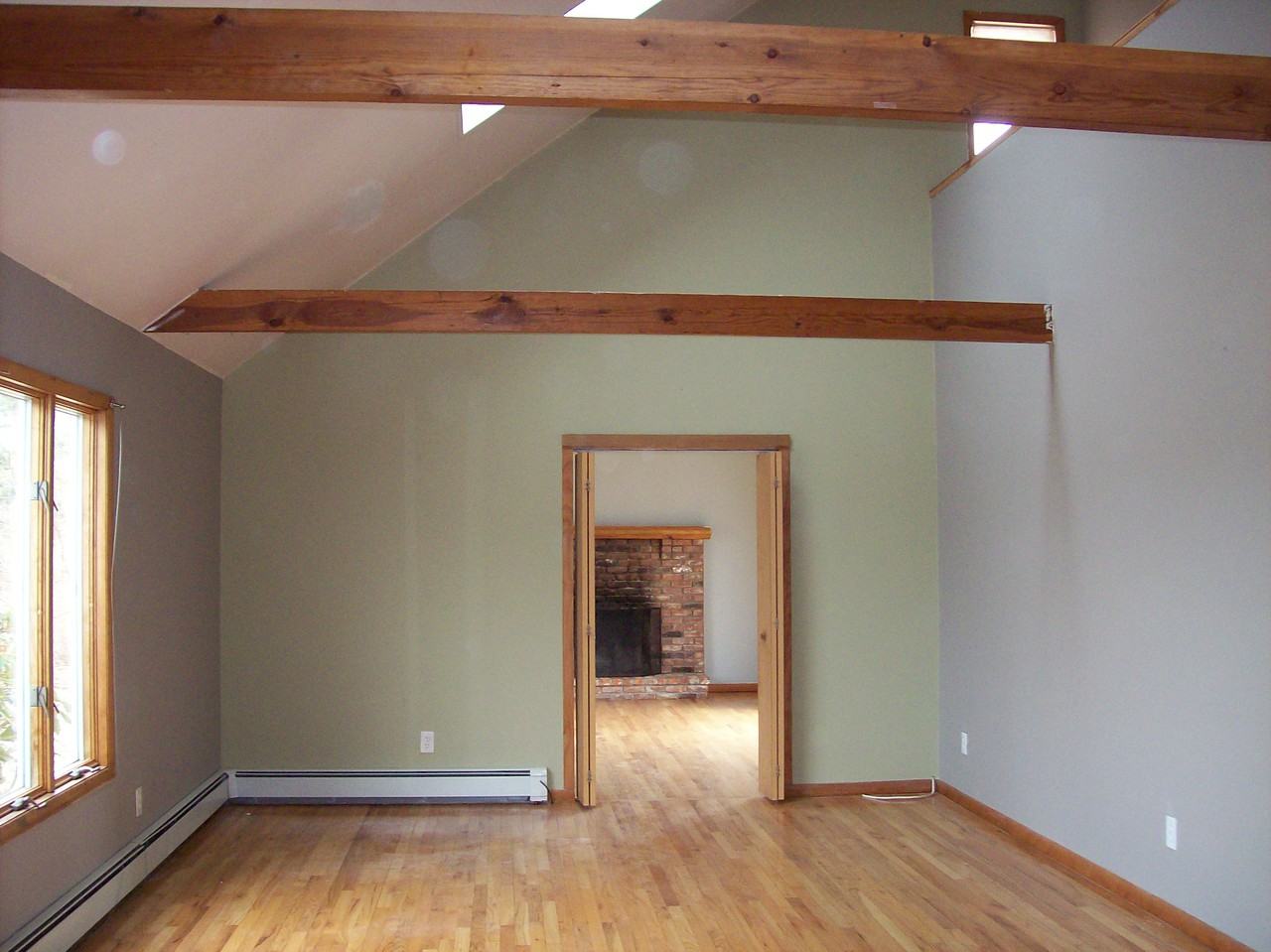 885 Old Farm Rd - Photo 3 of 8