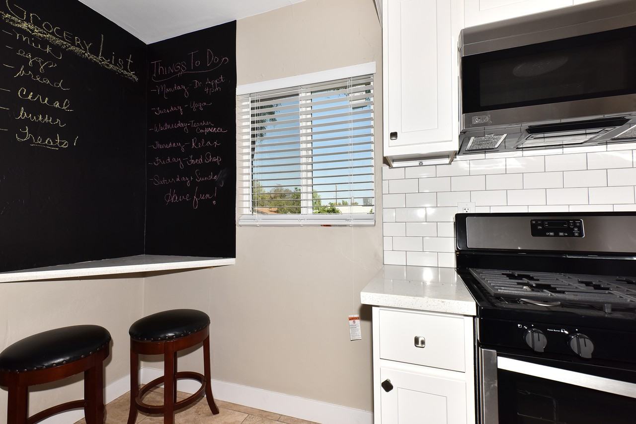 2537 East Clarendon Avenue #1 - Photo 3 of 26