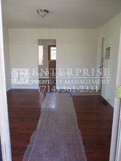 302 Eastside Ave - Photo 3 of 10