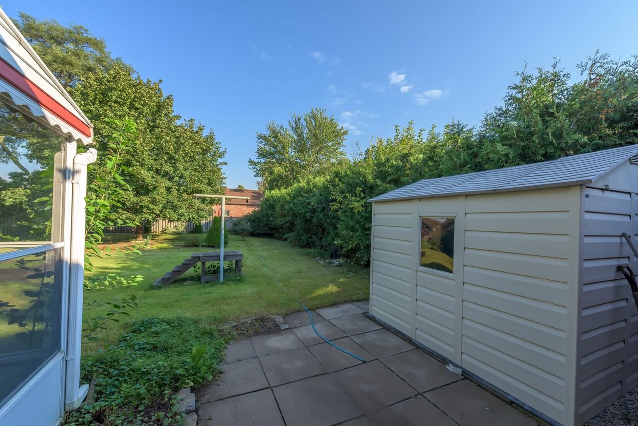 642 Tennent Ave - Photo 3 of 11