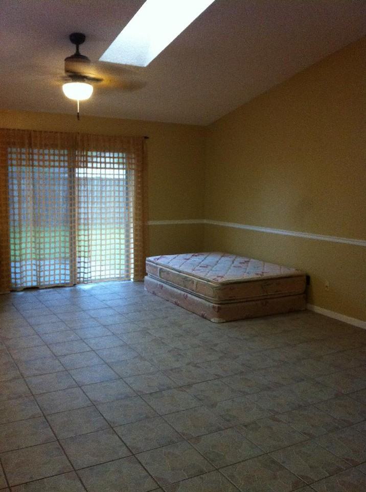 6710 Leeward Isle Way - Photo 2 of 8