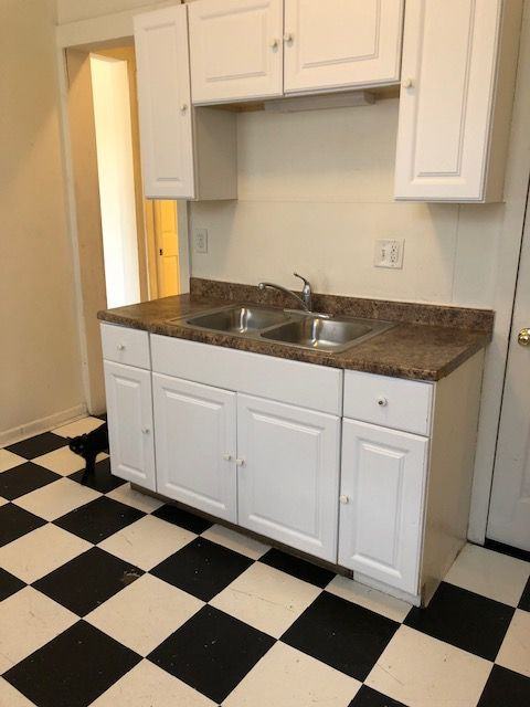 1255 N. 34th Street - Photo 2 of 18