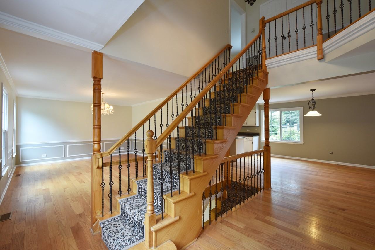 1 Beechnut Dr - Photo 2 of 25