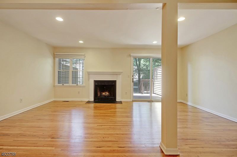 4 Calgery Ln - Photo 3 of 25