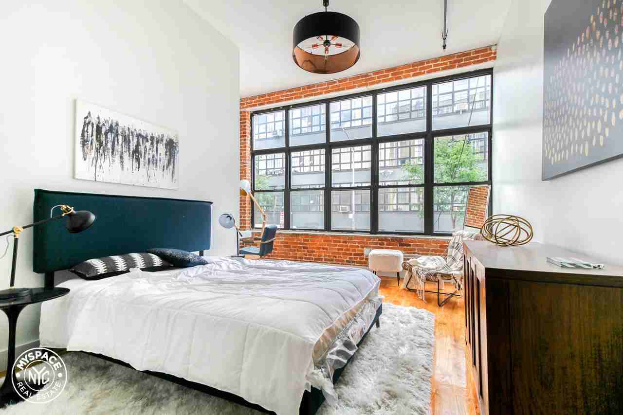 Seigel Ct & McKibbin St #209