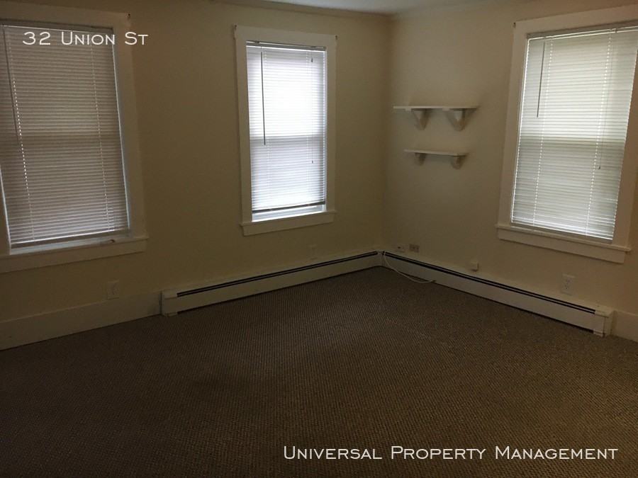 32 Union St - Photo 2 of 13