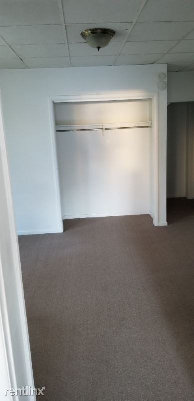 1168 Main St - Photo 3 of 7