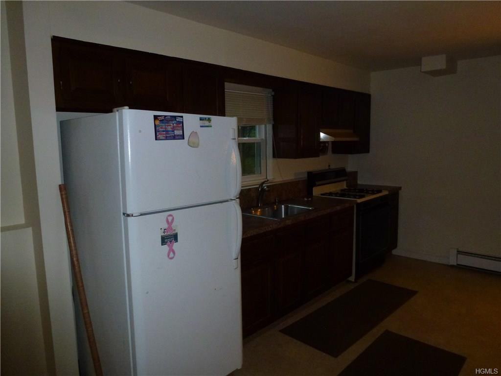 3 Rock Dr - Photo 3 of 10