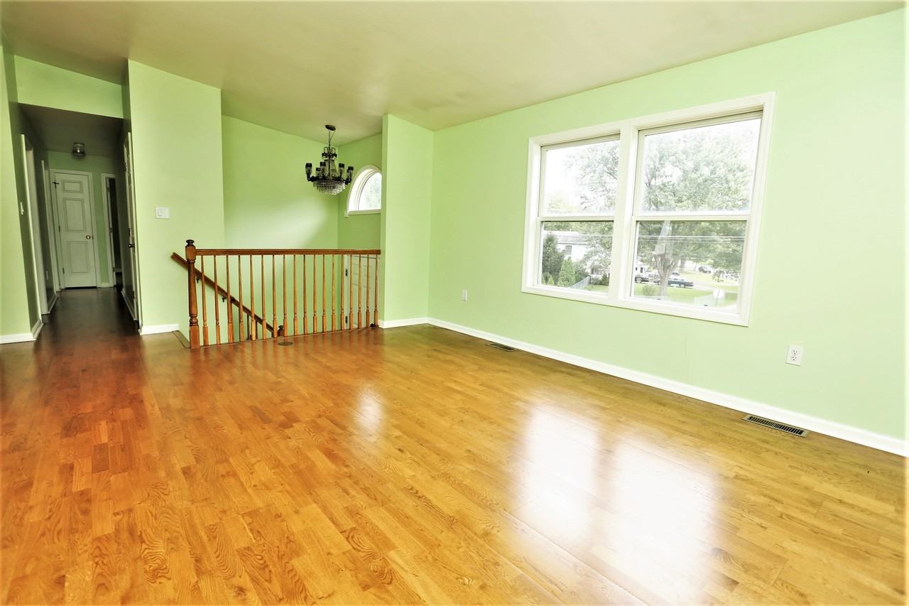 148 Kendall Rd - Photo 3 of 25