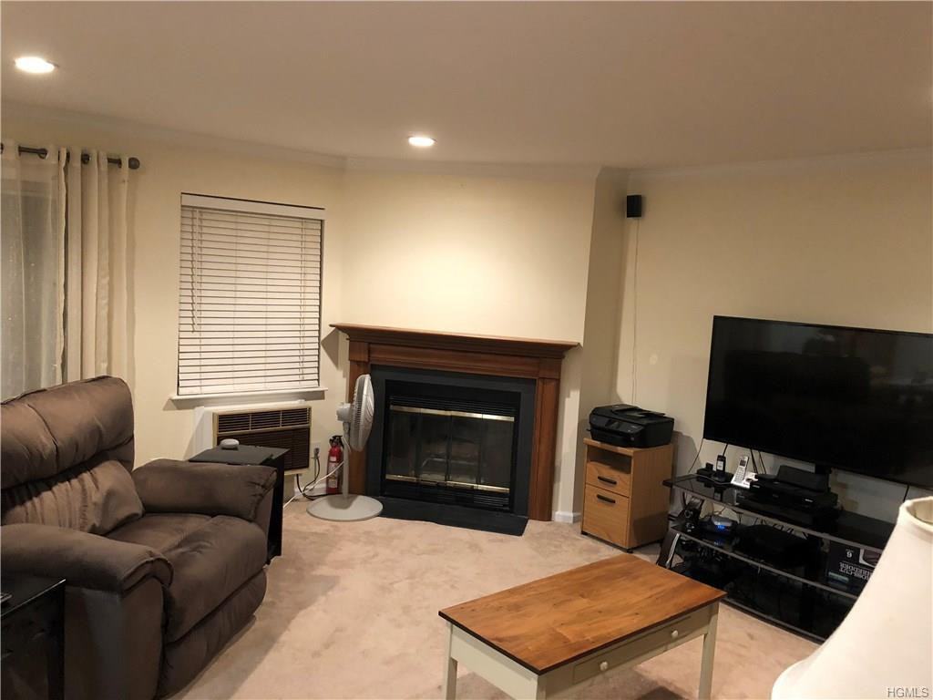 12 Lexington Hills Rd - Photo 2 of 16