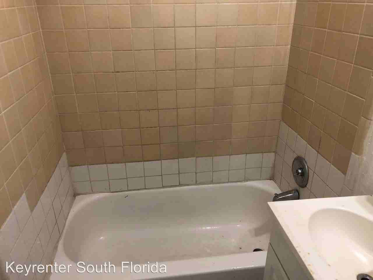 2300 NW 6th Street - Photo 2 of 9