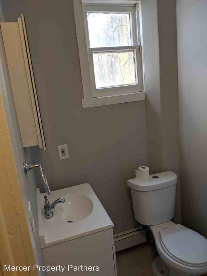 94 Breunig Ave - Photo 3 of 6