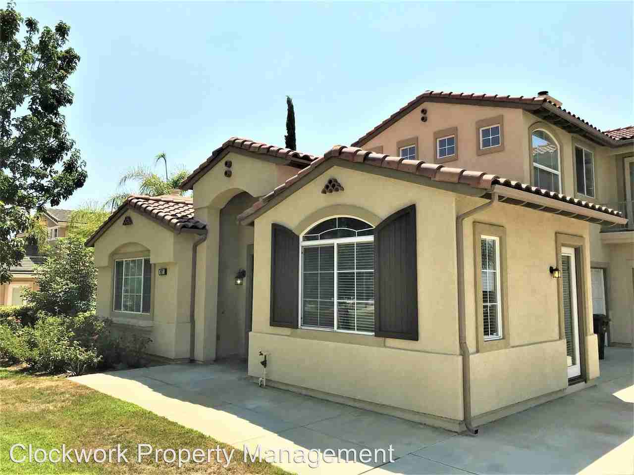 9871 Hidden Farm Rd - Photo 2 of 34