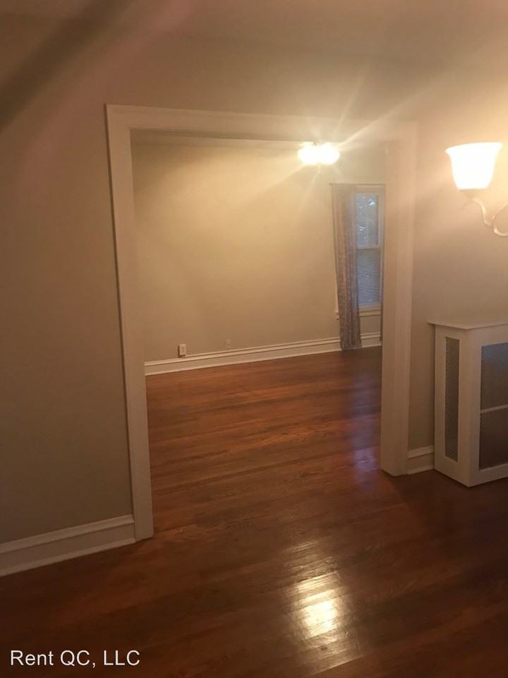 2502 N Harrison St - Photo 3 of 12