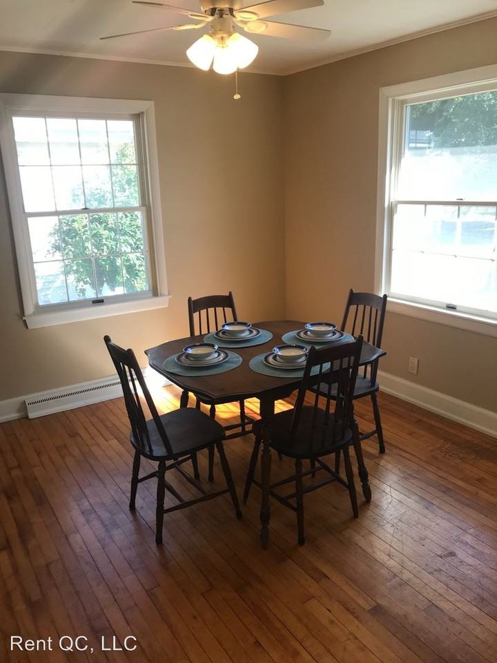 1851 27th St - Photo 2 of 10