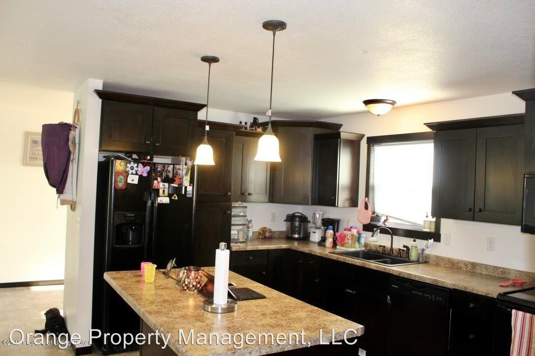 2905 2nd St NE - Photo 3 of 21