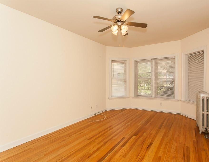 3912 North Pine Grove - Photo 2 of 8