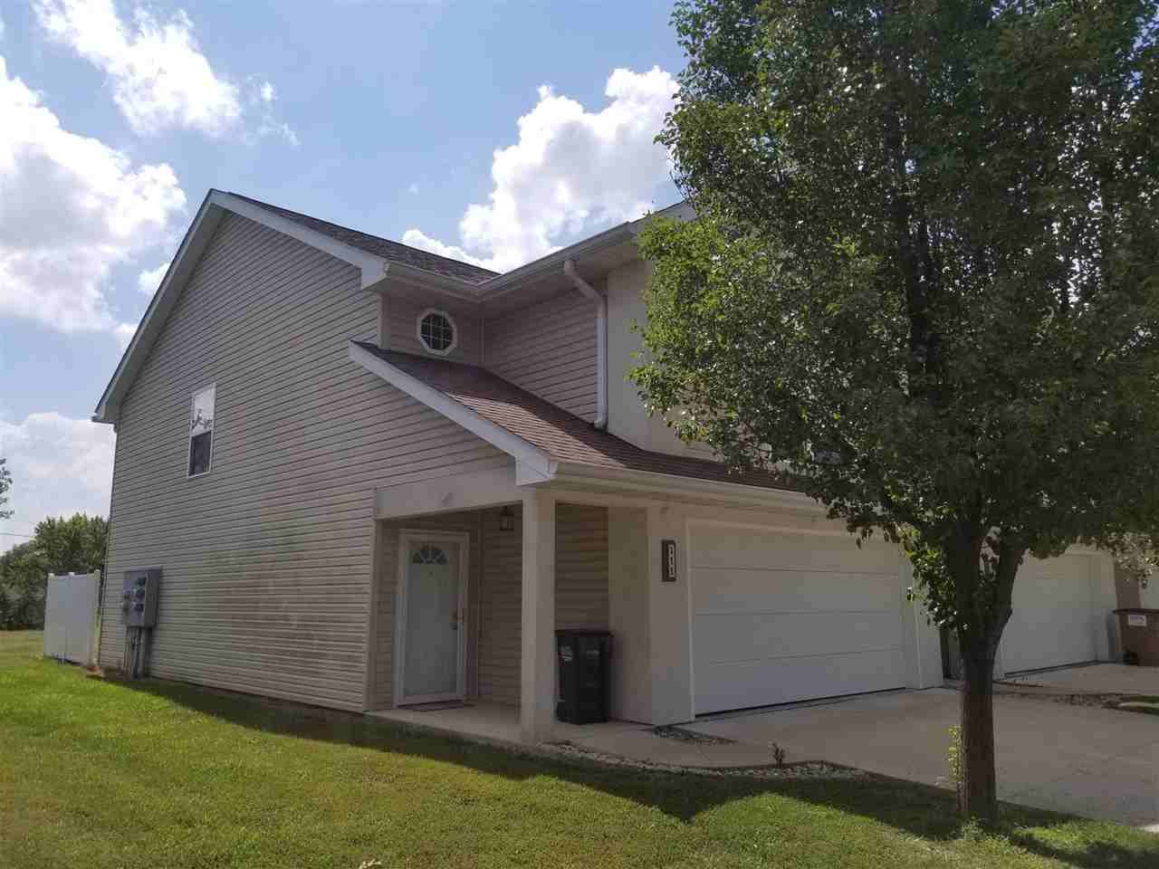 111 Alby N Ct - Photo 2 of 14