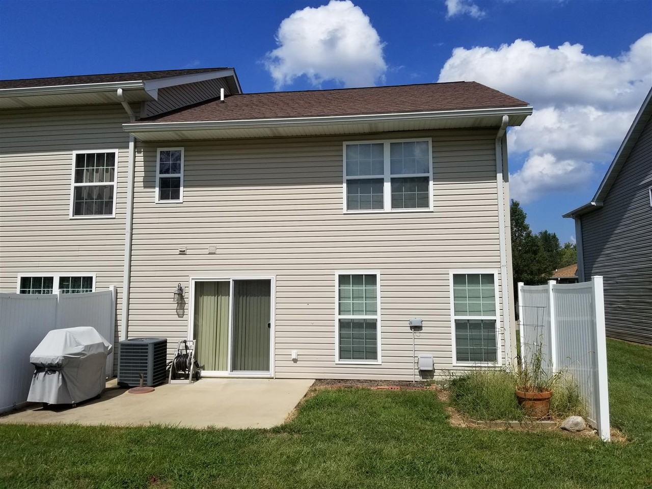 111 Alby N Ct - Photo 3 of 14