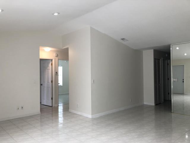 5906 Eddy Ct - Photo 3 of 19