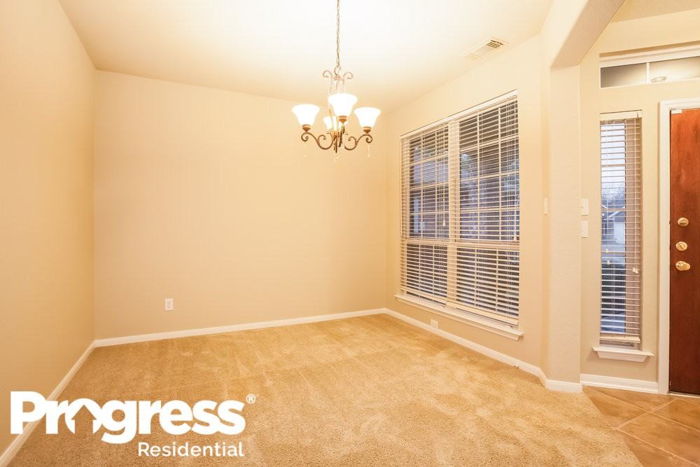 10418 Caribou Ct - Photo 3 of 17