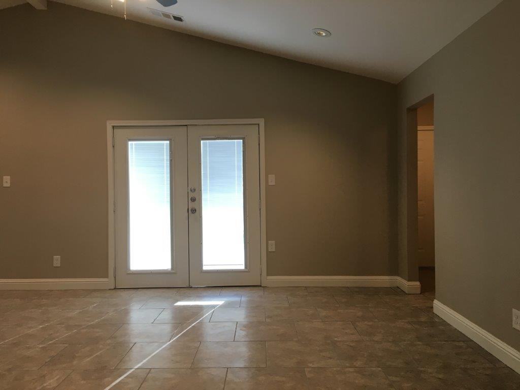 4522 Horizon Dr - Photo 3 of 15