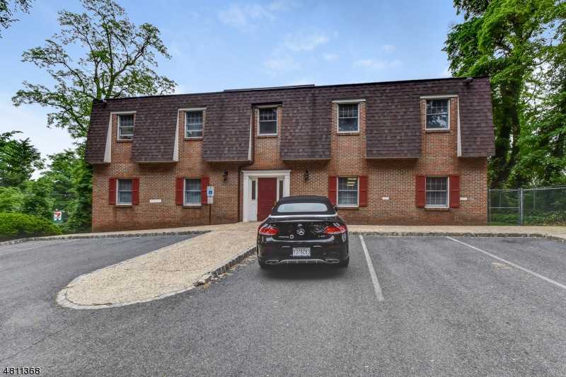 917 Mountain Ave - Photo 3 of 18