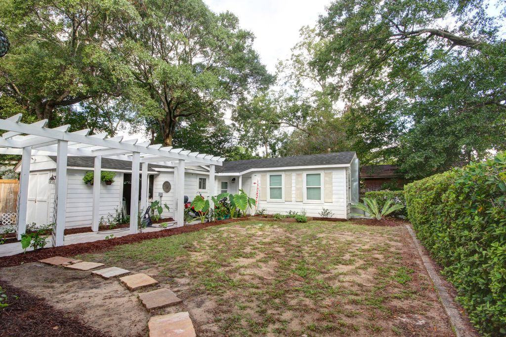 2044 Medway Road #B - Photo 2 of 13