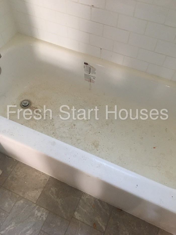 102 Hoover Dr - Photo 3 of 6