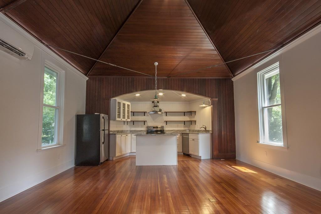 49 Soule Ave - Photo 2 of 7