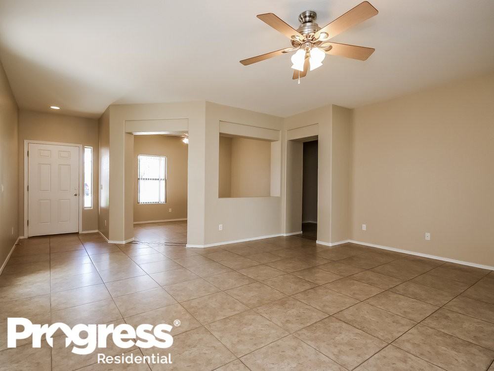 13006 W Whitton Ave - Photo 2 of 12