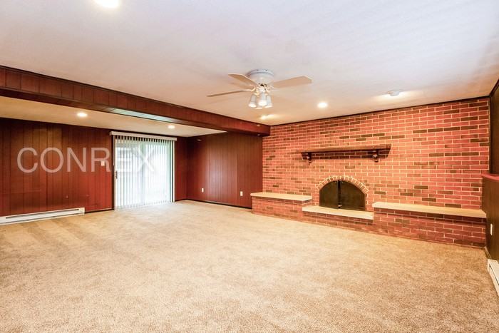 811 Victoria Dr - Photo 3 of 8