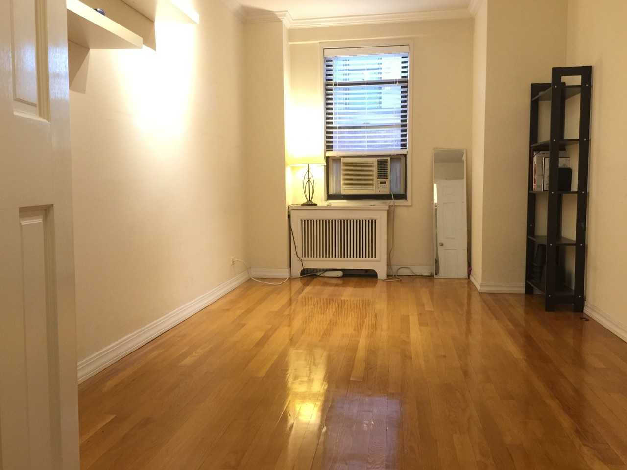 333 West 34th Street 7c - Photo 2 of 5