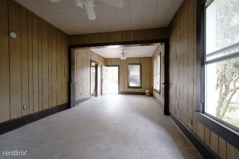 422 E North St - Photo 3 of 10
