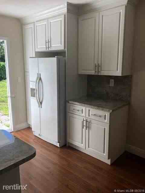 1870 NW 167th St #1870 - Photo 2 of 11