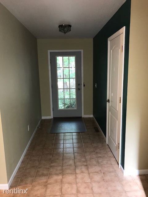 8431 Meade St - Photo 2 of 32