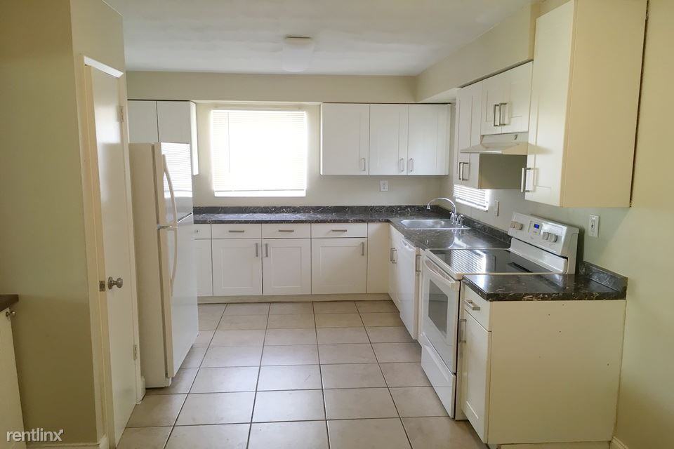 3580 NW 36th Ave - Photo 3 of 7