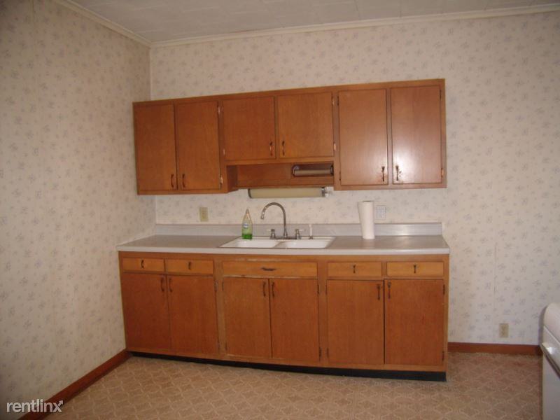 521 Hancock St - Photo 2 of 7