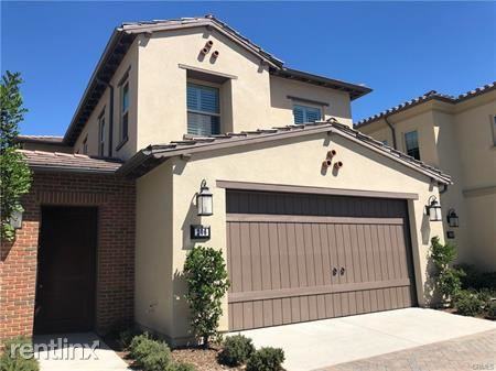 211 W 2nd St - Photo 2 of 23