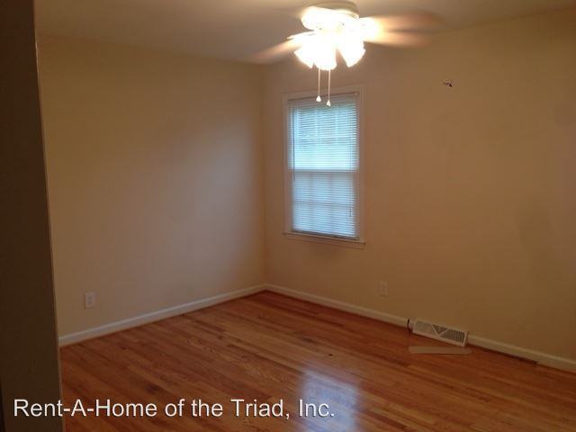 5 Donlora Ct - Photo 3 of 7