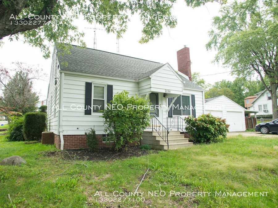 3760 Grunder Ave NW - Photo 2 of 15