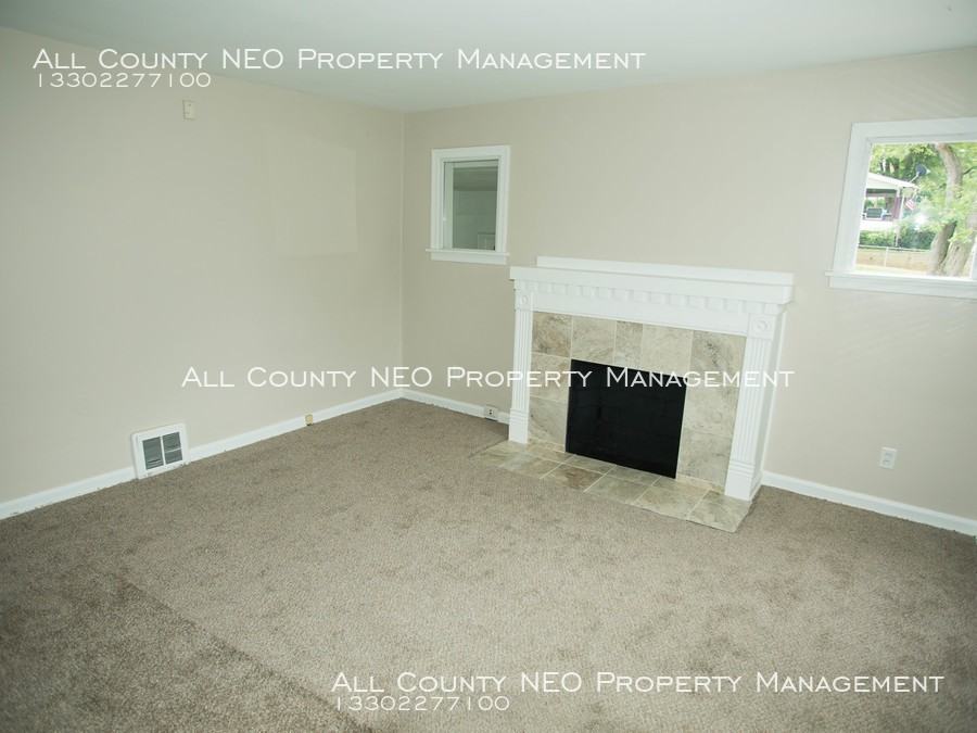 3760 Grunder Ave NW - Photo 3 of 15