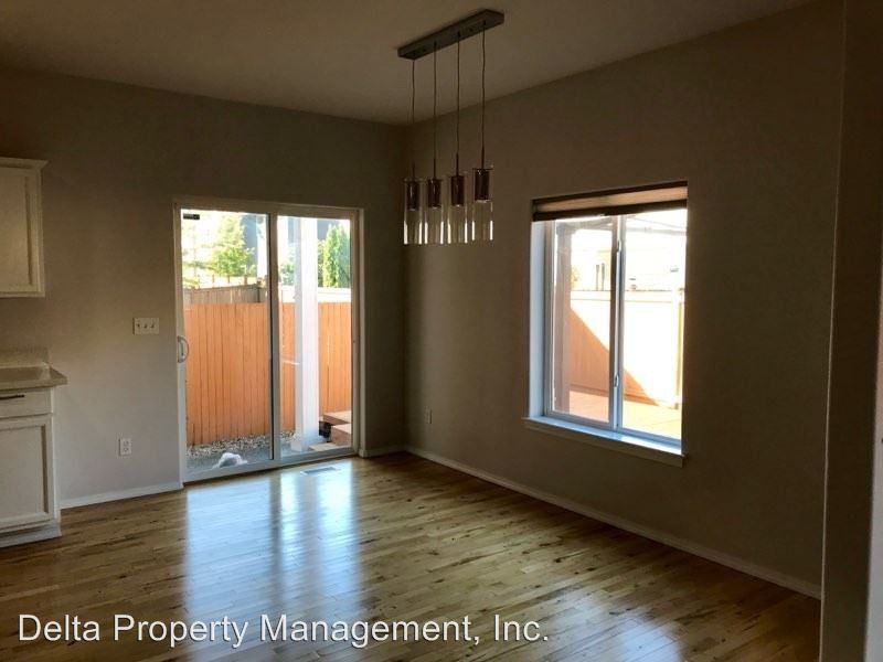 11806 58th Ave NE - Photo 3 of 14