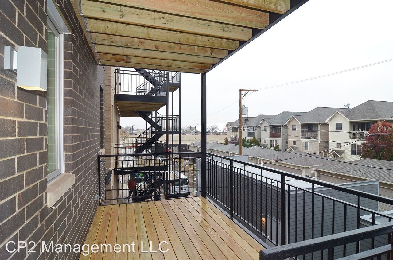 2528-2538 W. ADDISON - Photo 2 of 14