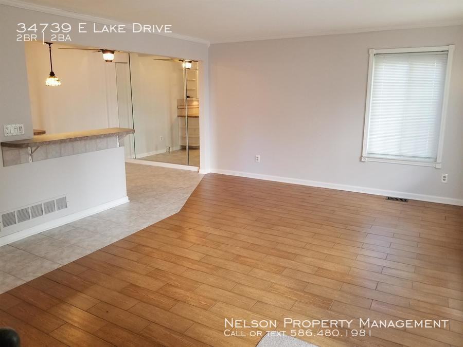 34739 E Lake Dr - Photo 3 of 39